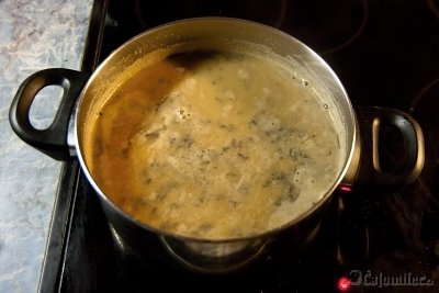 Masala je jedním z mála čajů, který je potřeba opravdu uvařit a hezky povařit.